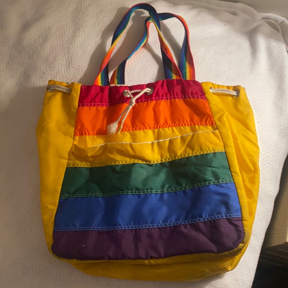 Vintage 1970s rainbow drawstring bag 🌈